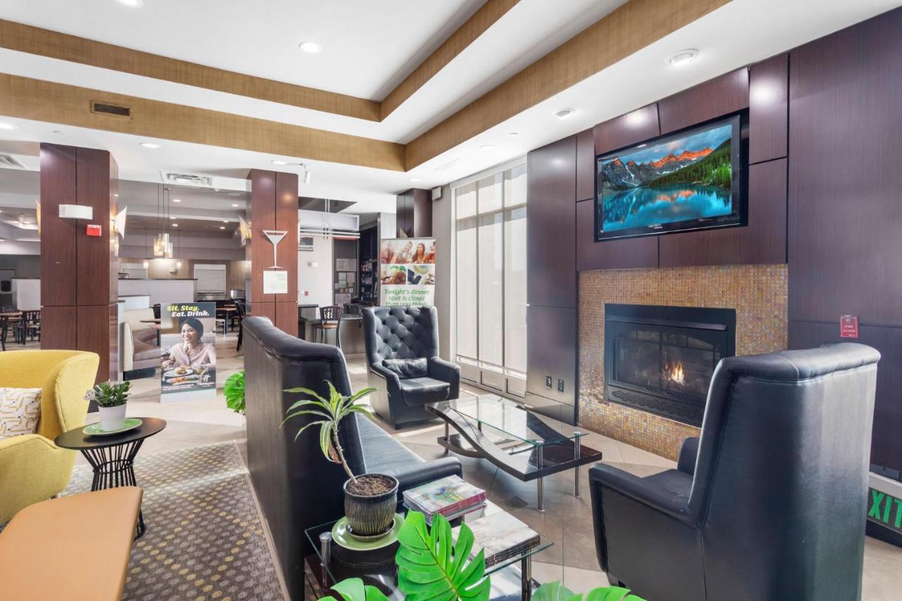 Holiday Inn Hotel & Suites Waco Northwest By Ihg Bellmead Bagian luar foto