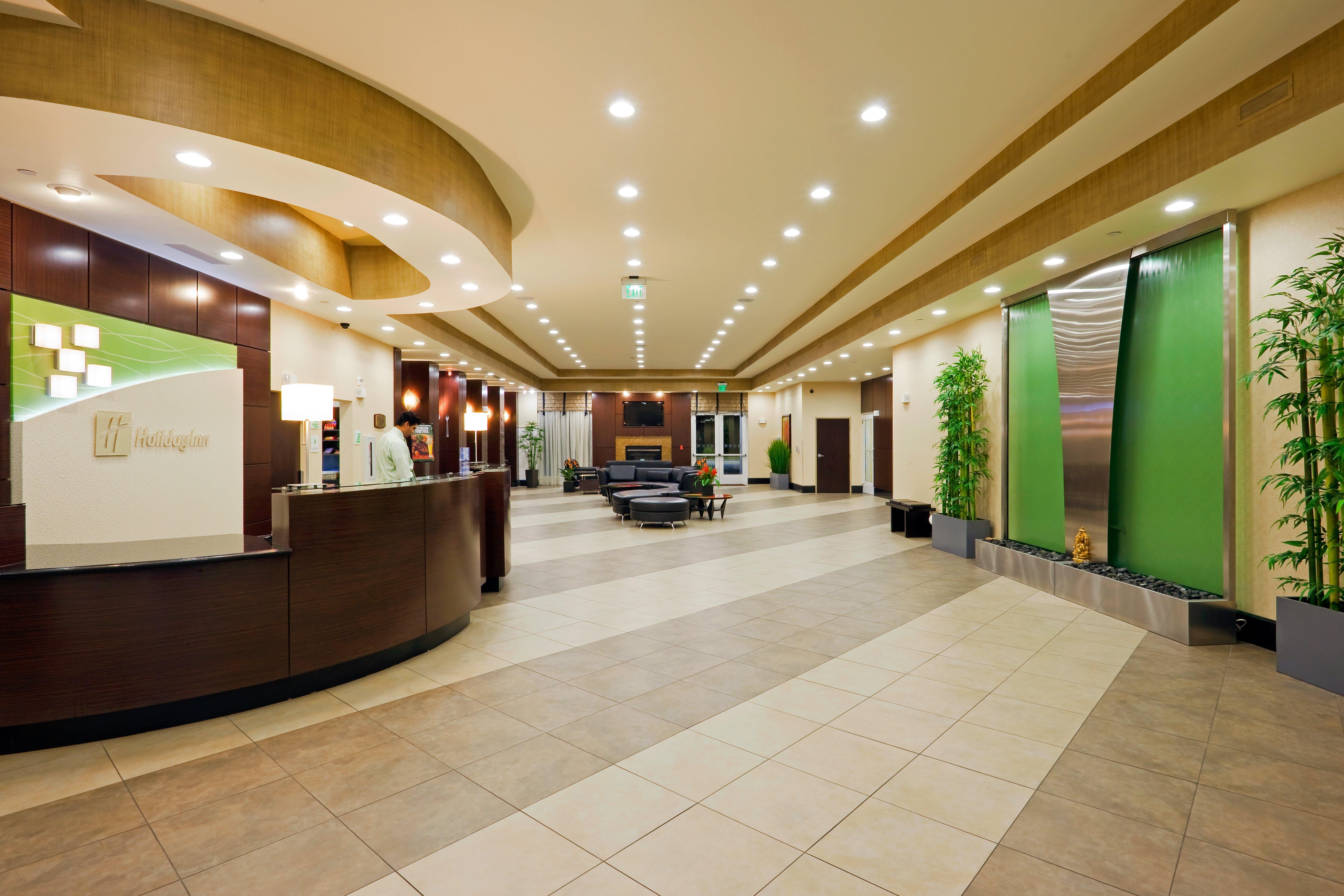 Holiday Inn Hotel & Suites Waco Northwest By Ihg Bellmead Bagian luar foto