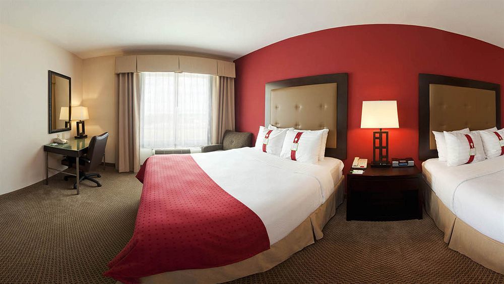 Holiday Inn Hotel & Suites Waco Northwest By Ihg Bellmead Bagian luar foto