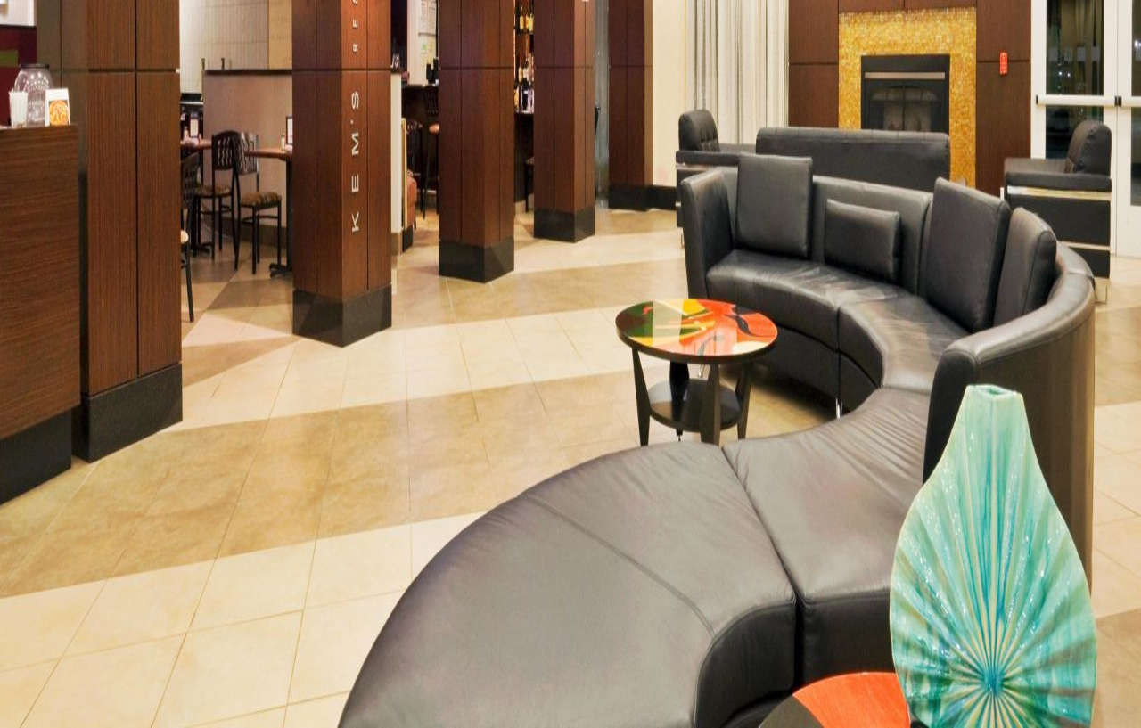 Holiday Inn Hotel & Suites Waco Northwest By Ihg Bellmead Bagian luar foto